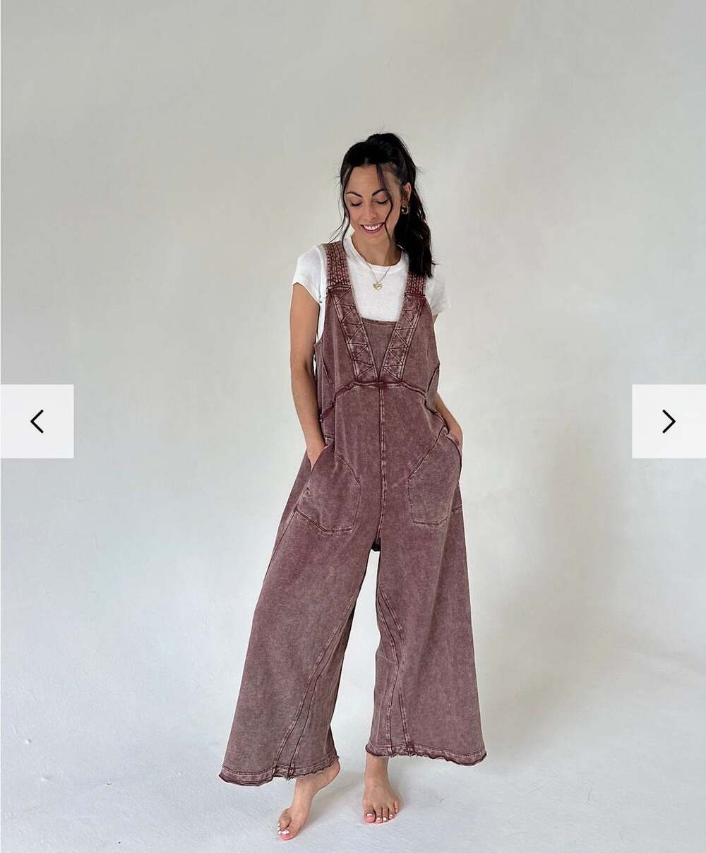 Easel Weekend Whisper Jumpsuit – ,